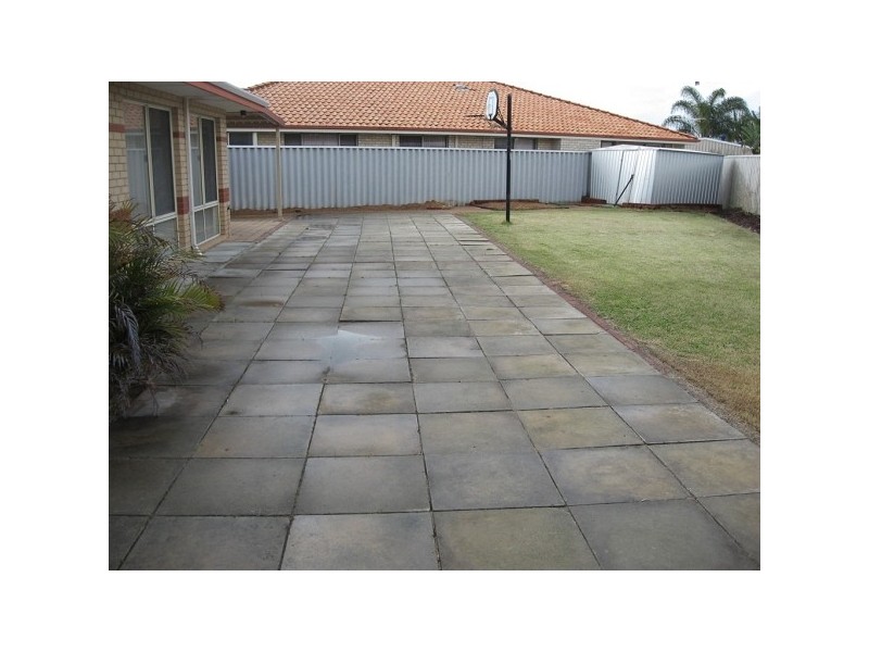 15 CARLHAUSEN CLOSE, Atwell WA 6164