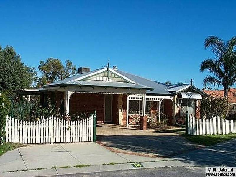 14 Nellie Court, Marangaroo WA 6064