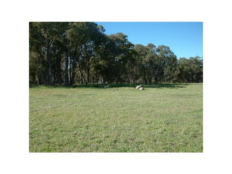 102 Ayrshire Loop, Lower Chittering WA 6084