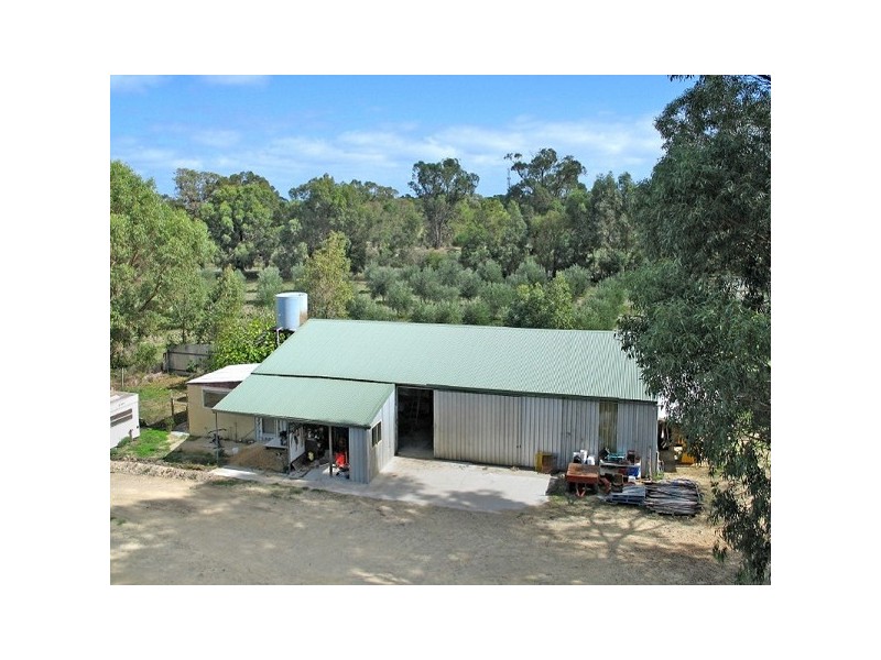 70 Bailey Road, Carabooda WA 6033