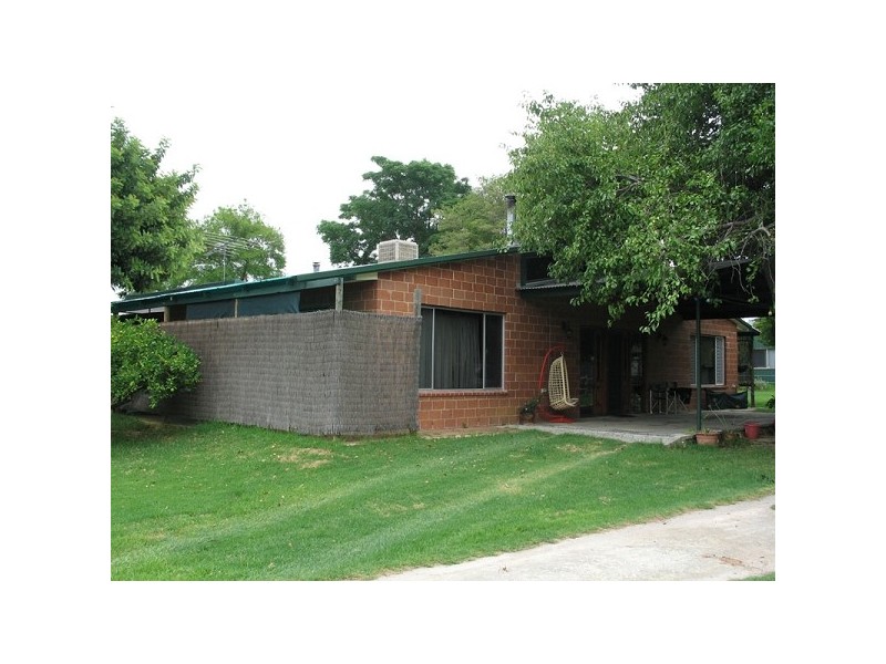 2136 Neaves Road, Bullsbrook WA 6084