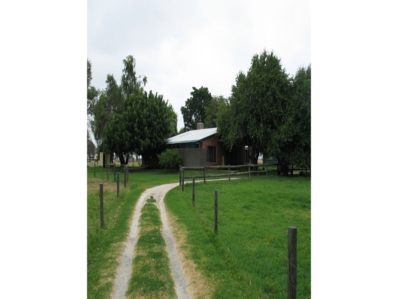 2136 Neaves Road, Bullsbrook WA 6084