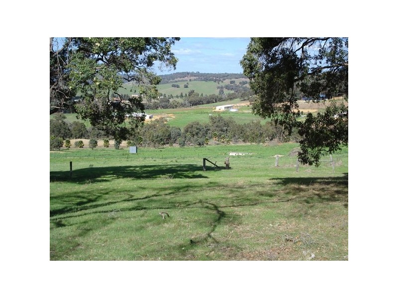 66 Lareema Drive, Bullsbrook WA 6084