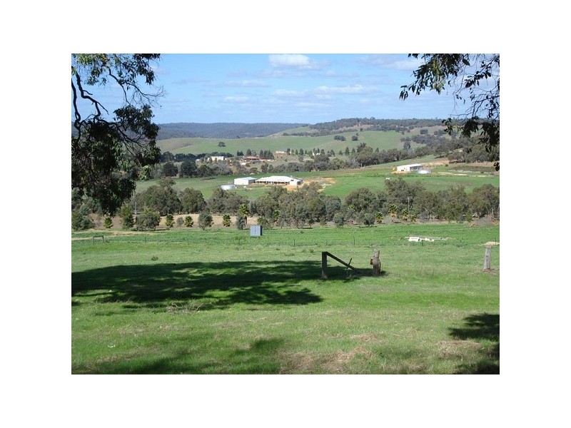 66 Lareema Drive, Bullsbrook WA 6084