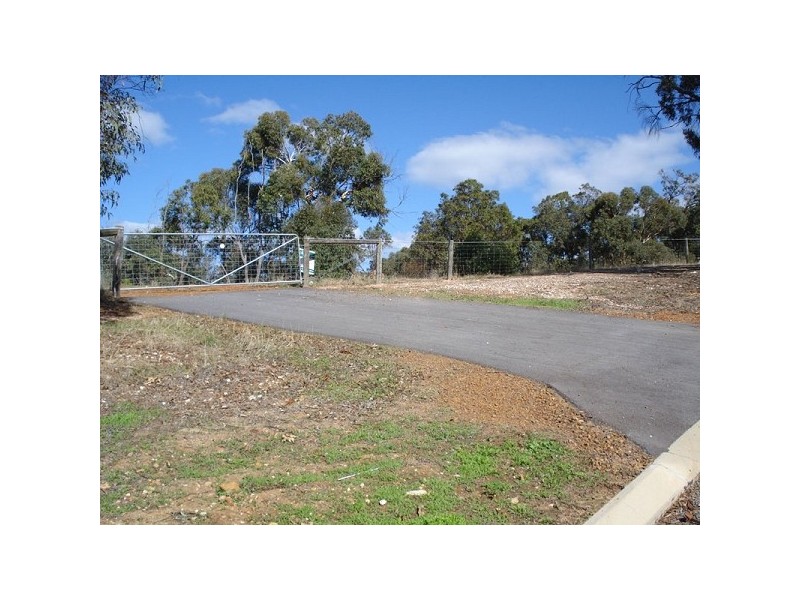 66 Lareema Drive, Bullsbrook WA 6084