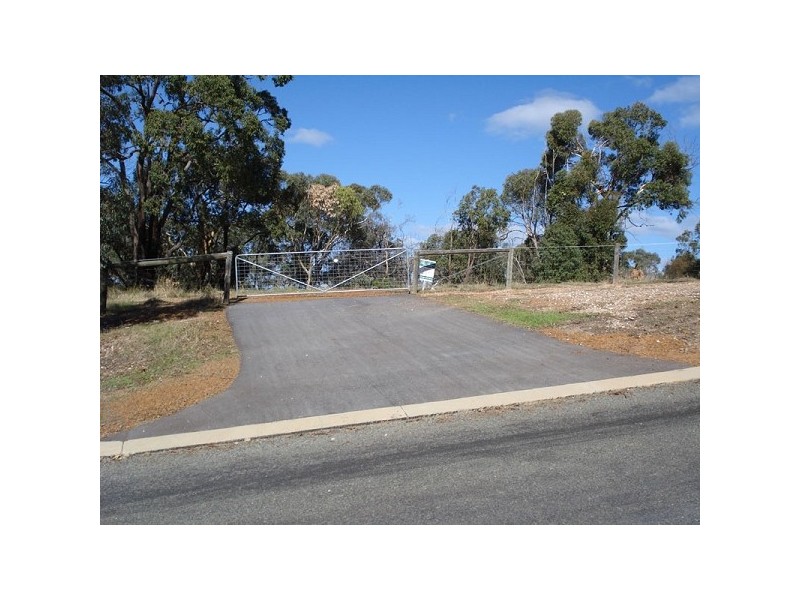 66 Lareema Drive, Bullsbrook WA 6084