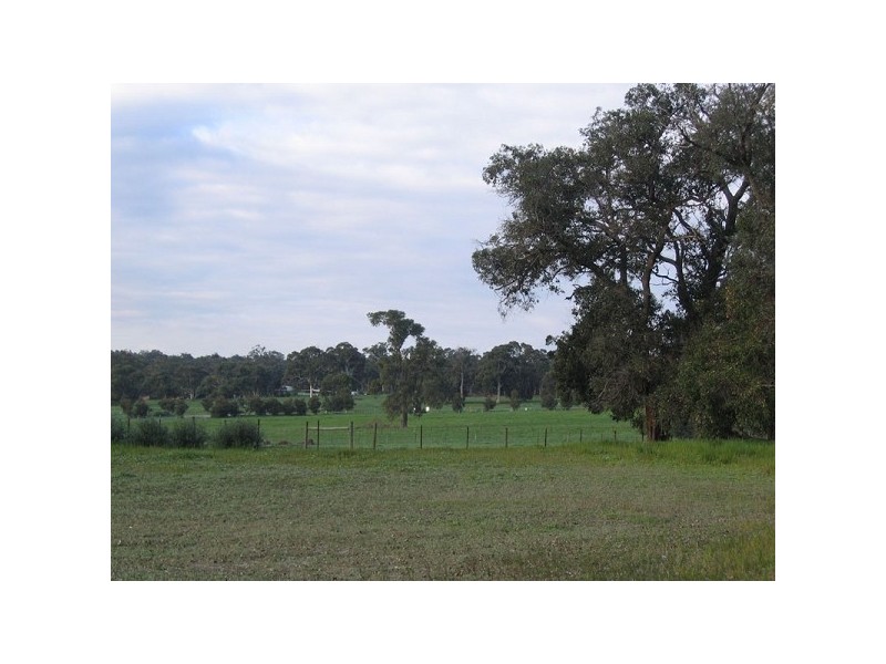 183 Ayrshire Loop, Lower Chittering WA 6084