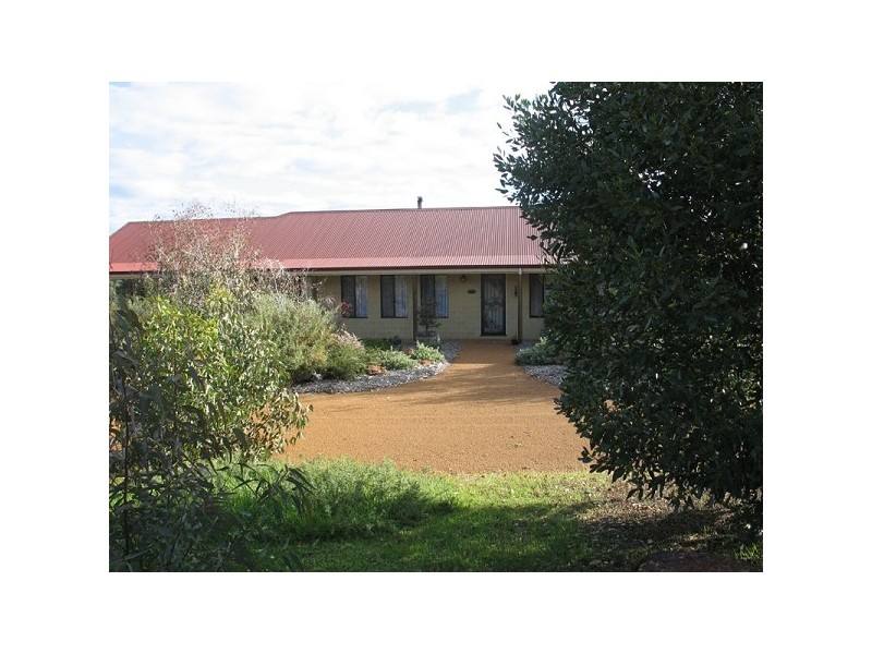 143 Santa Gertrudis Drive, Lower Chittering WA 6084
