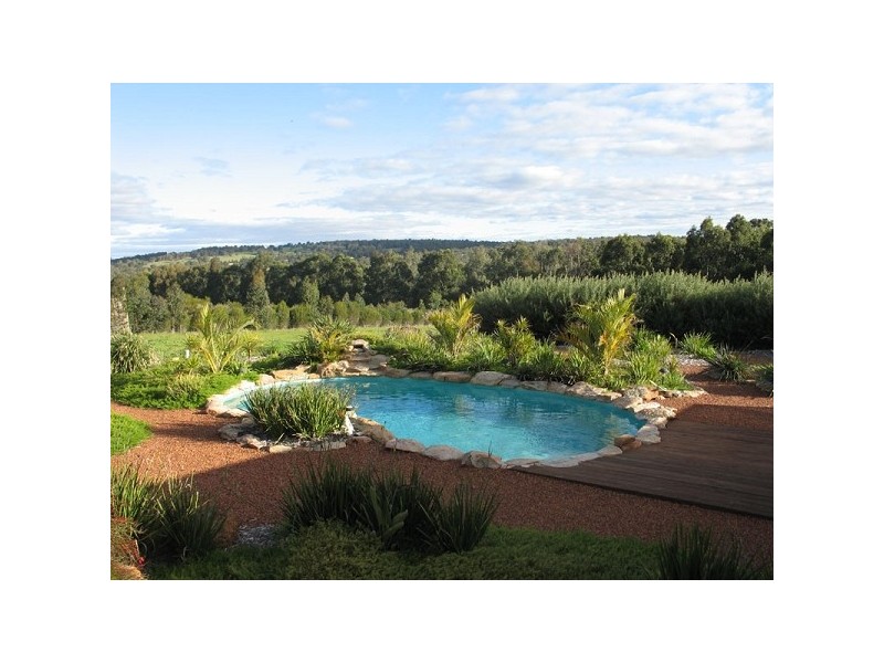 143 Santa Gertrudis Drive, Lower Chittering WA 6084
