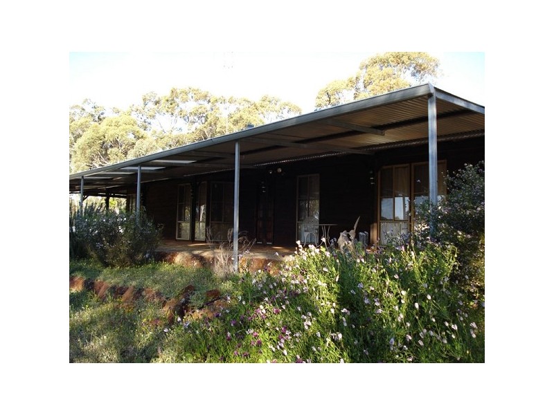 215 Hart Drive, Chittering WA 6084