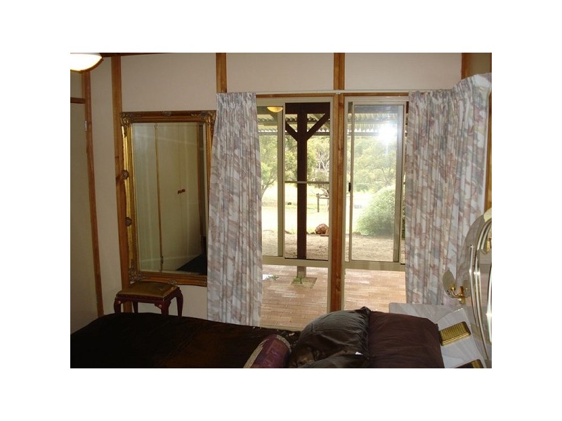 215 Hart Drive, Chittering WA 6084