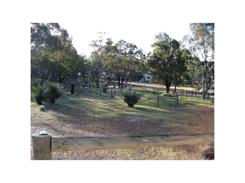 215 Hart Drive, Chittering WA 6084