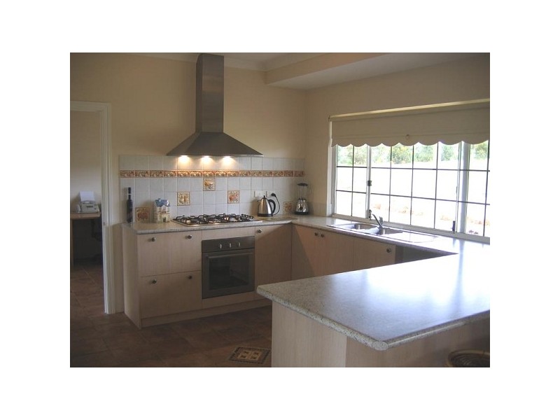 49 Sussex Bend, Lower Chittering WA 6084