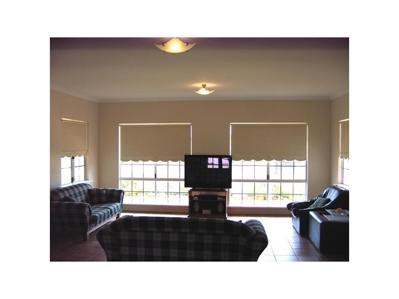 49 Sussex Bend, Lower Chittering WA 6084