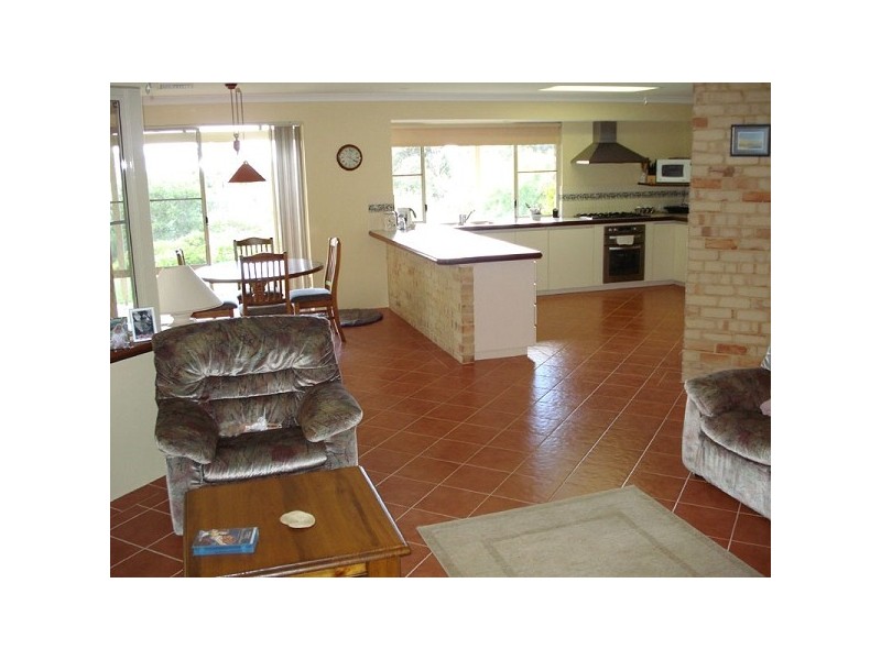117 Fraser Rd, Bullsbrook WA 6084