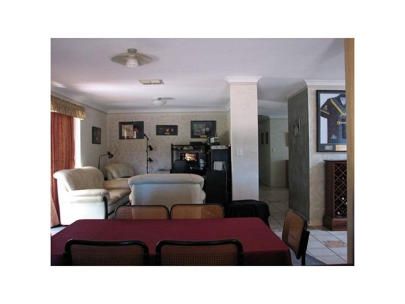 332 Powderbark Drive, Lower Chittering WA 6084