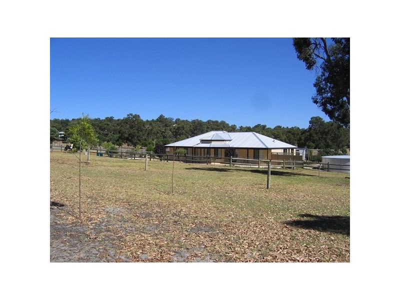 109 Devon Way, Lower Chittering WA 6084