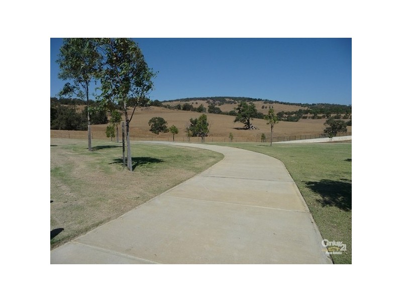 2 Cantata Ave, Bullsbrook WA 6084