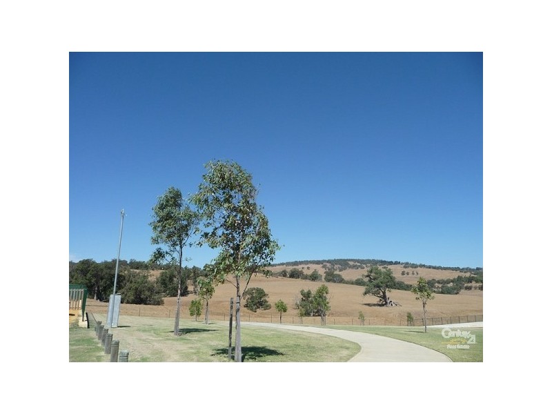2 Cantata Ave, Bullsbrook WA 6084