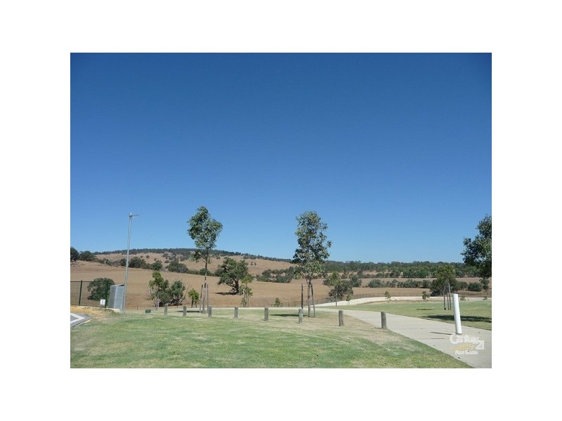 2 Cantata Ave, Bullsbrook WA 6084