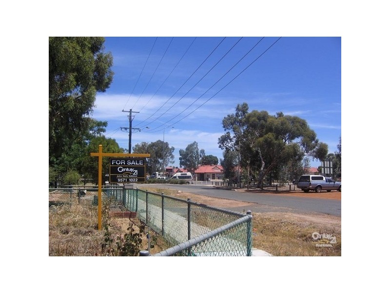 8 Chittering Road, Bullsbrook WA 6084