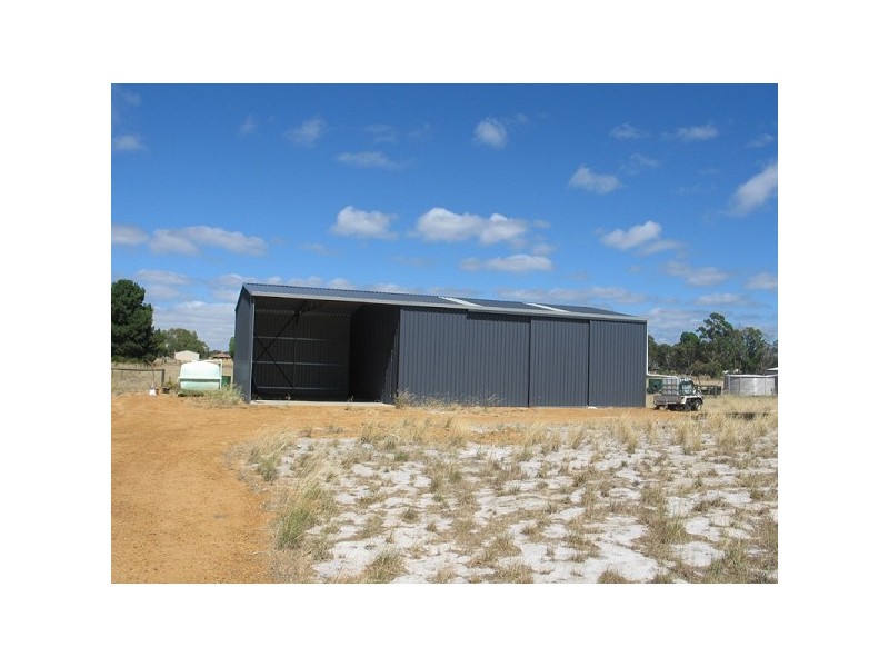 10 Faull Street, Muchea WA 6501