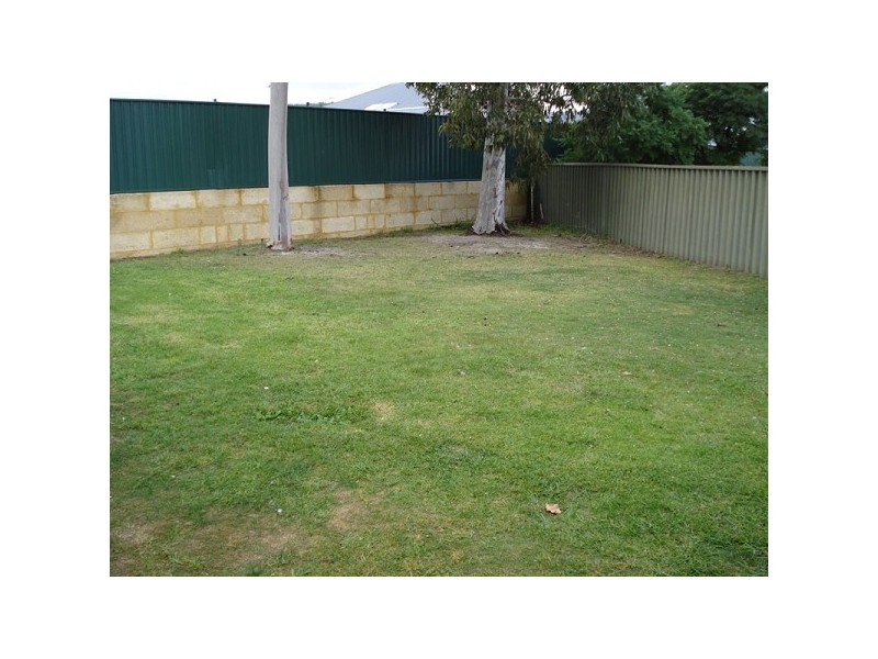 16 Banksia Court, Bullsbrook WA 6084