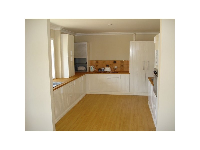 42 Gibbard Place, Bullsbrook WA 6084