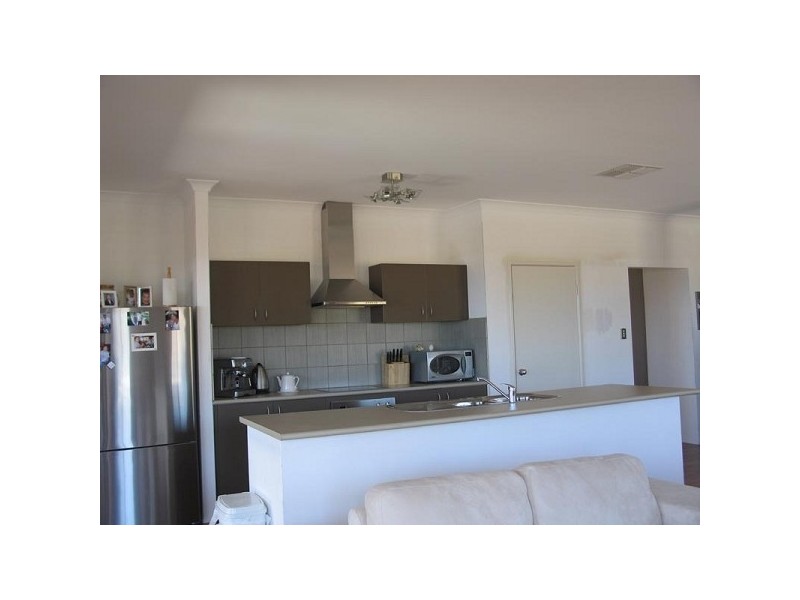 33 Nocturne Rise, Bullsbrook WA 6084