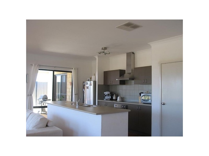 33 Nocturne Rise, Bullsbrook WA 6084