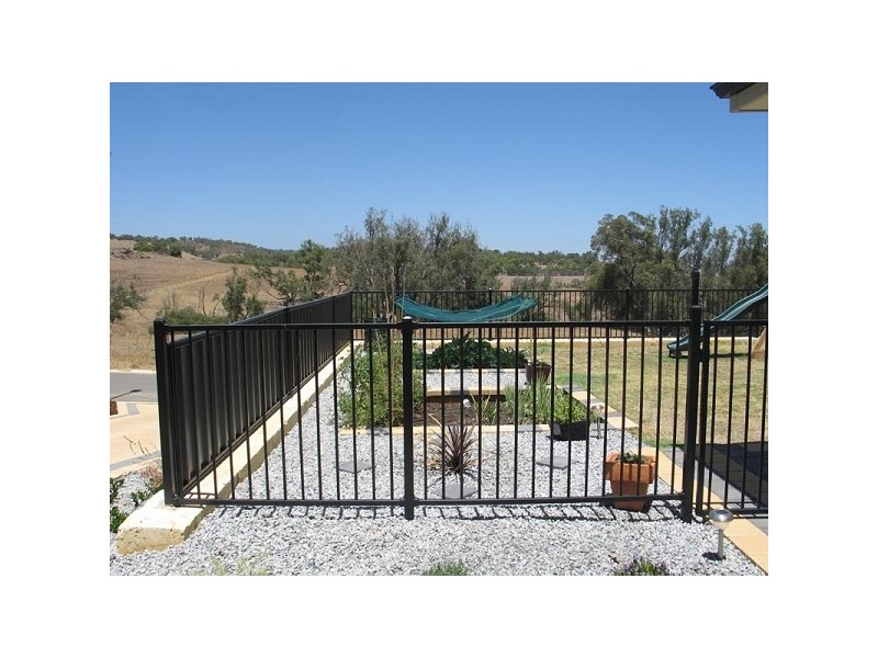 33 Nocturne Rise, Bullsbrook WA 6084