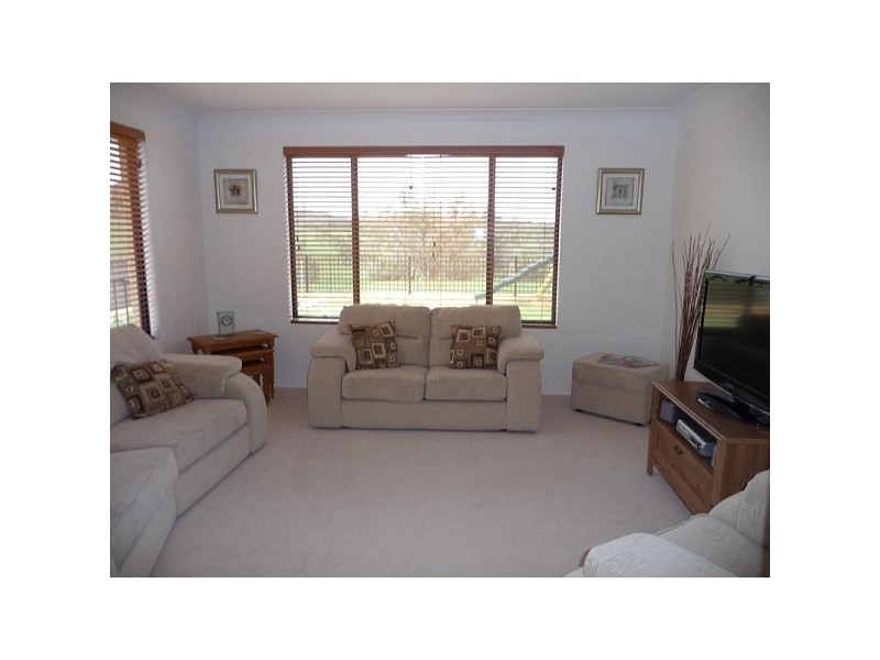 33 Nocturne Rise, Bullsbrook WA 6084