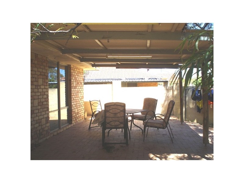 1B Caporn Street, Bullsbrook WA 6084