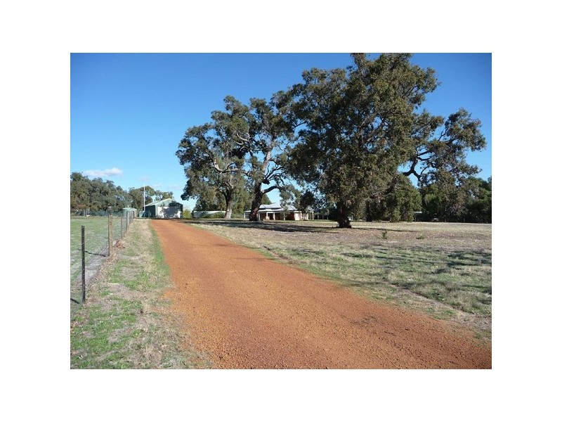 15 Sabre Close, Bullsbrook WA 6084