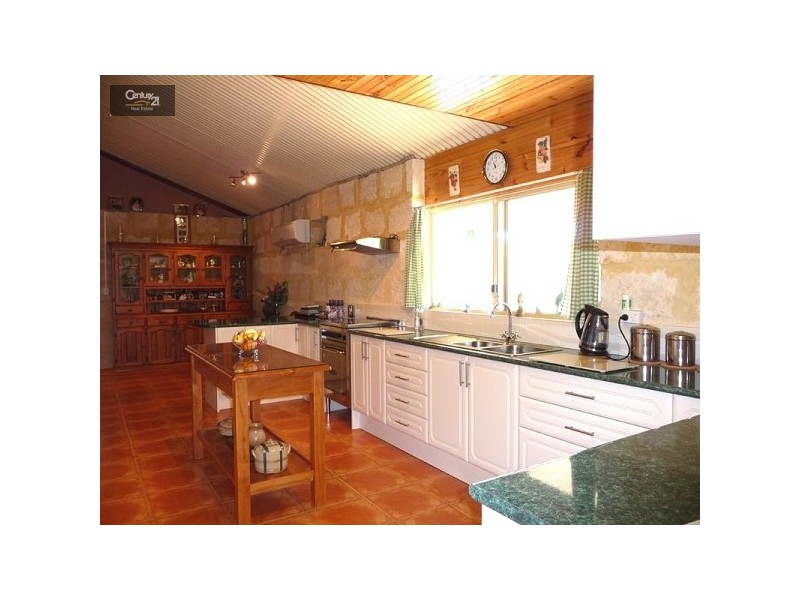 871 Sugar Gum Drive, Chittering WA 6084