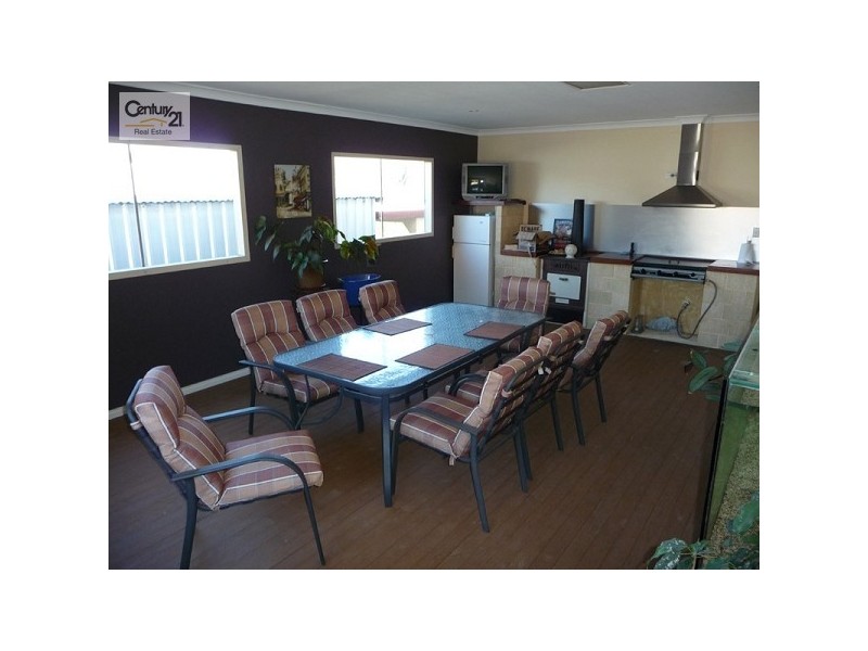 1166 Almeria Parade, Bullsbrook WA 6084