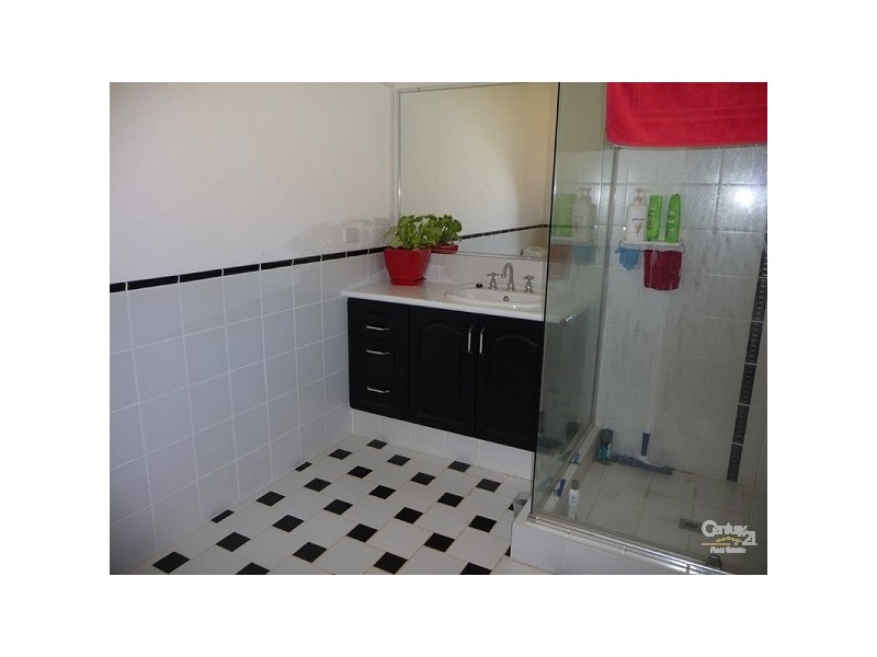 201 Jenkins Rd, Bullsbrook WA 6084