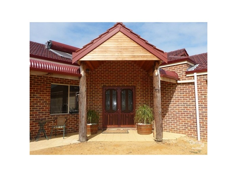 201 Jenkins Rd, Bullsbrook WA 6084