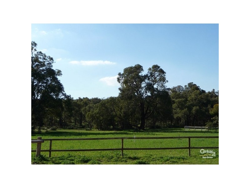 201 Jenkins Rd, Bullsbrook WA 6084