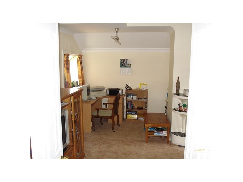 104 Chittering Rd, Bullsbrook WA 6084