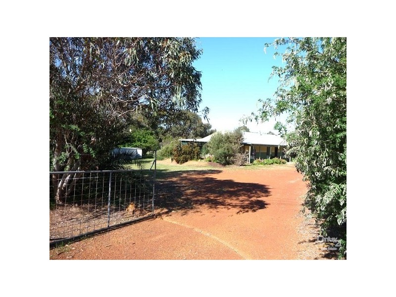 240 Hart Drive, Chittering WA 6084