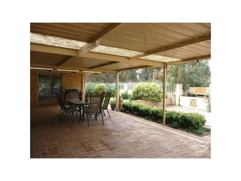 40 Devon Way, Lower Chittering WA 6084