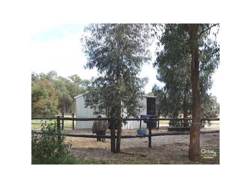 40 Devon Way, Lower Chittering WA 6084