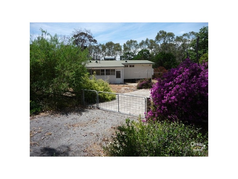 13 Tame Road, Bakers Hill WA 6562