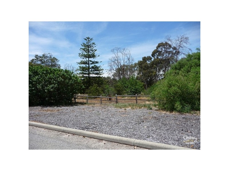 13 Tame Road, Bakers Hill WA 6562