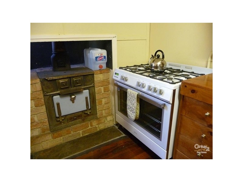 558 Blue Plains Road, Chittering WA 6084