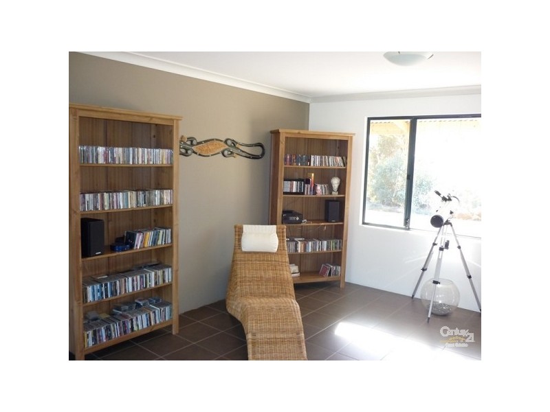 33 Dexter Chase, Lower Chittering WA 6084