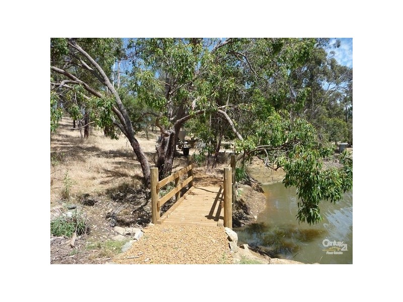 200 Ridgewood Loop, Bullsbrook WA 6084