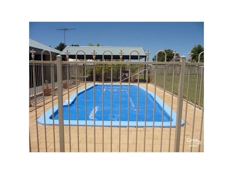 24 Bagley Street, Muchea WA 6501