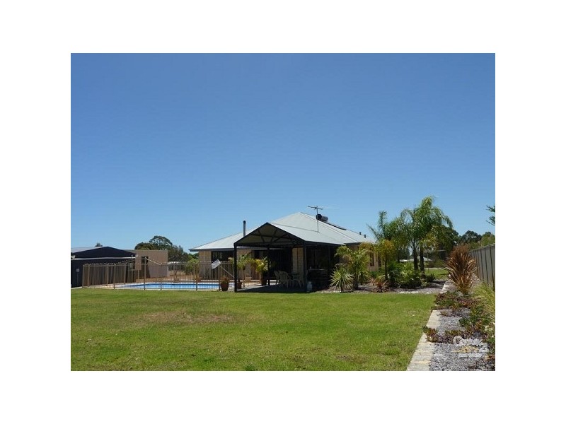 24 Bagley Street, Muchea WA 6501